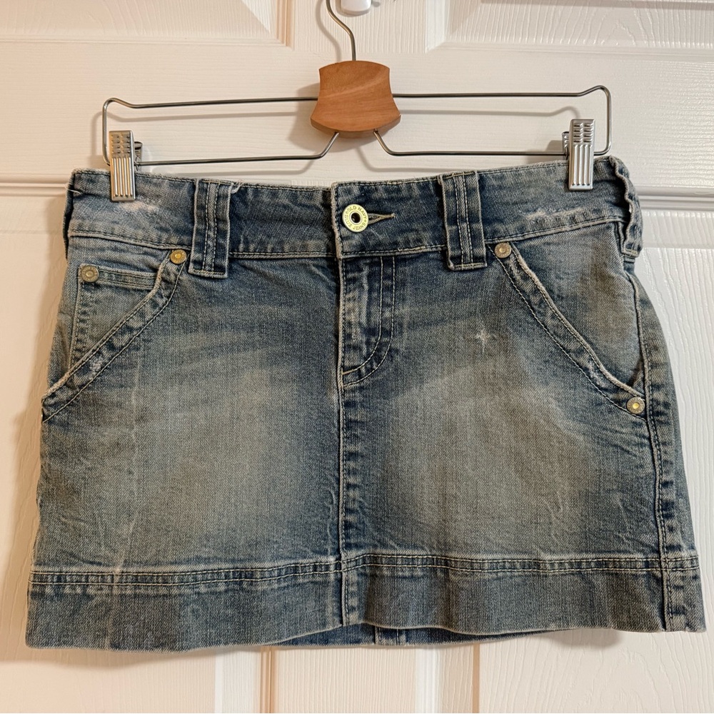Old Navy vintage denim mini skirt, light wash, sz 4